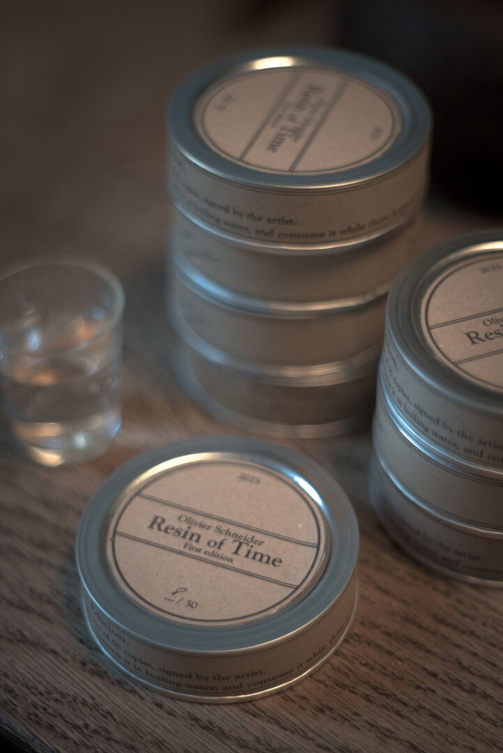 Resin of Time, the first canned percept created from a tea-leaf artwork