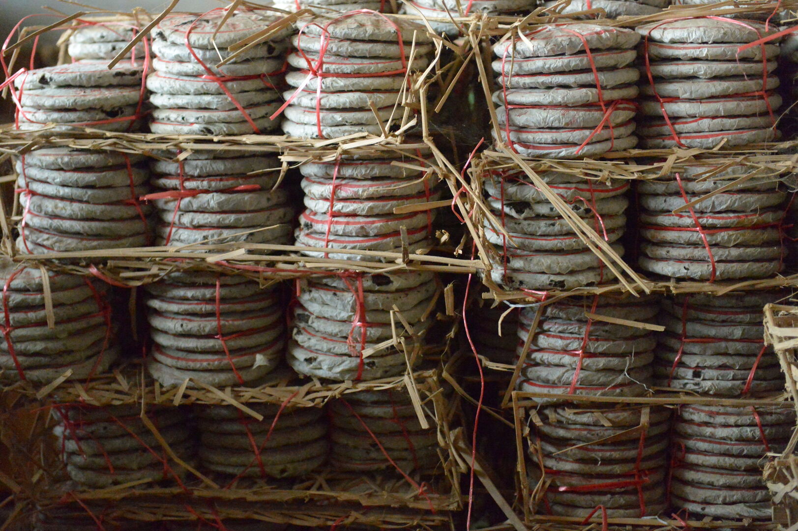 Sélection de rares lots de puerh thaïlandais vieillis, produits entre les années 1990 et 2010, 2020 — vue 4