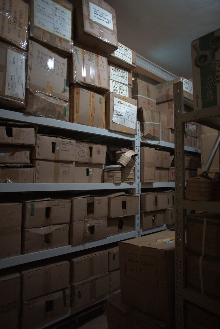 Sélection de puerh vieillis dans le stockage au Yunnan, 2023 — vue 2