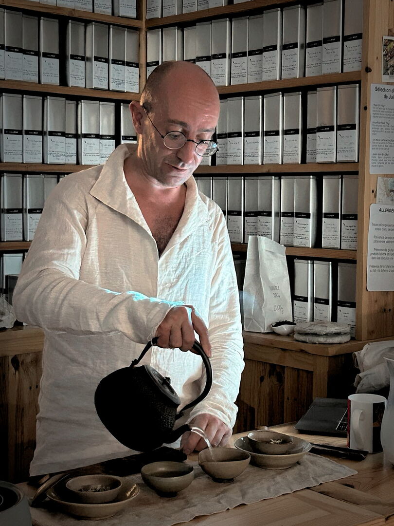 Puerh tea workshop with Lorène Millet at Cave à Thé in Marseille