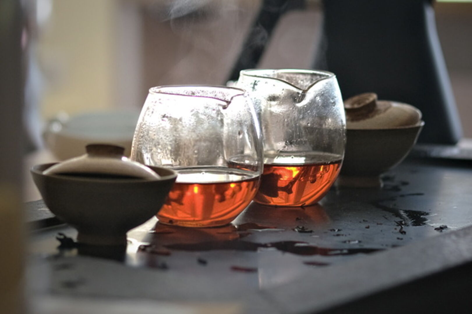 Puerh tea workshop at Tee Kontor Kiel in Germany, view 2